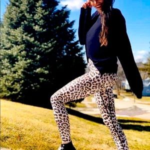 Zyia Leopard Brilliant Scrunchy What size 2